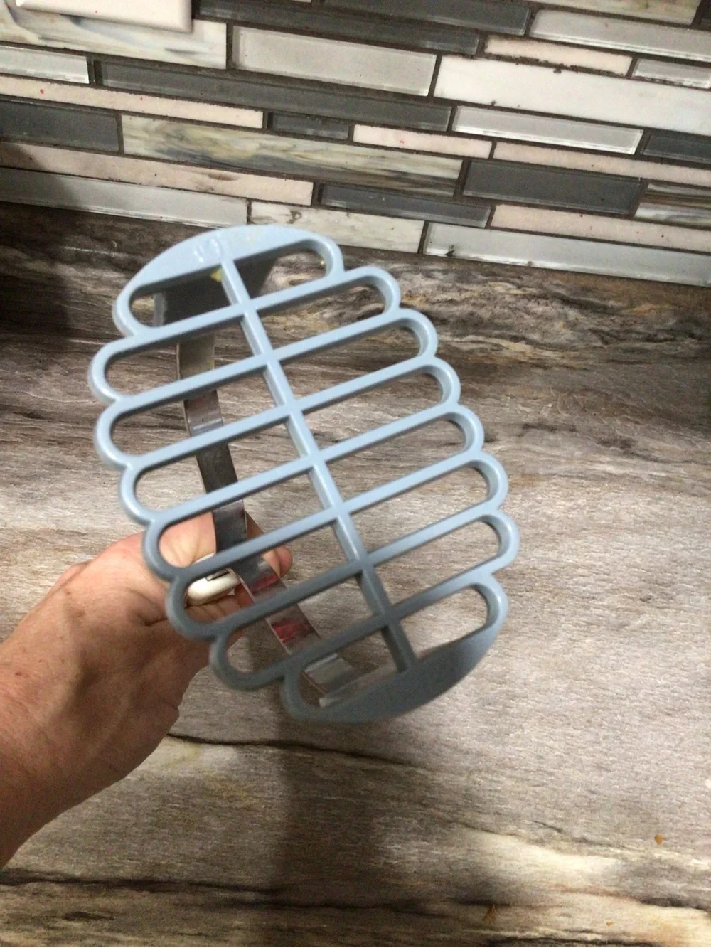 Vintage Bonny USA Potato Masher Blue Plastic Grid White Handle 10.5”